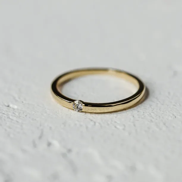 Minimalist diamond engagement ring HAIM Image