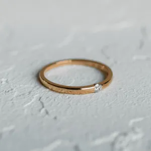 Minimalist diamond engagement ring HAIM Thumbnail