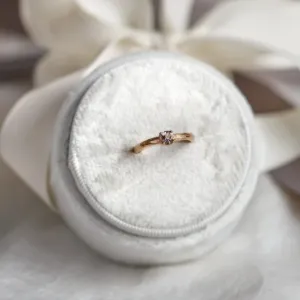 Unusual engagement ring with morganite MORGI Thumbnail