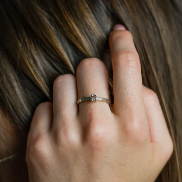 Unusual engagement ring with morganite MORGI Image