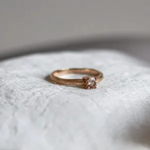 Unusual engagement ring with morganite MORGI Thumbnail