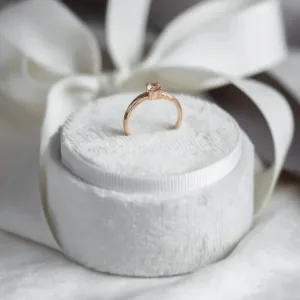 Unusual engagement ring with morganite MORGI Thumbnail