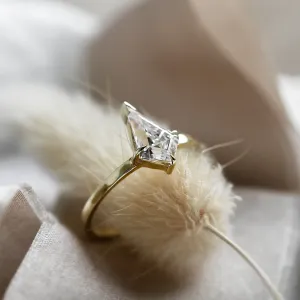 Original engagement ring with kite moissanite DOMITIA Thumbnail