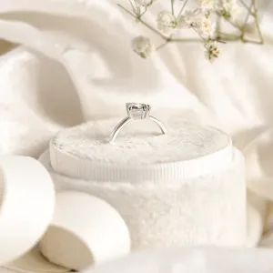 Original engagement ring with kite moissanite DOMITIA Thumbnail