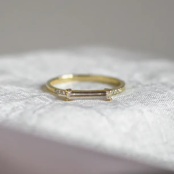 Engagement ring with baguette moissanite and diamonds CASSIA Image