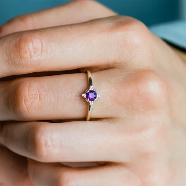 Gold ring with amethyst and diamonds ALBINA Image