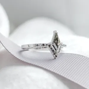 Unusual engagement ring with salt and pepper diamonds FRECCIA Thumbnail