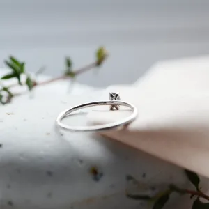 Minimalist salt'n'pepper diamond ring ORBIT Thumbnail