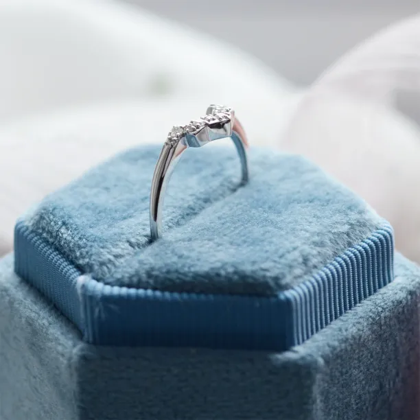 Curved wedding ring with diamonds HARRY Image