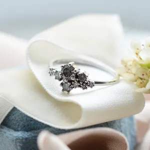 Gold ring with salt and pepper diamonds CLUSTRÉ Thumbnail