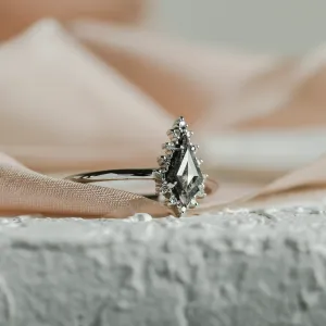 Gold cluster ring with salt'n'pepper diamonds DOMIZOS Thumbnail