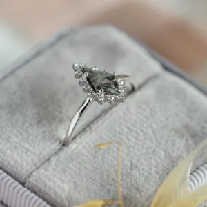 Gold cluster ring with salt'n'pepper diamonds DOMIZOS Thumbnail