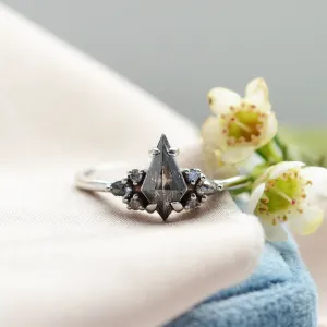 Unusual ring with salt'n'pepper diamonds MANSUETO Thumbnail