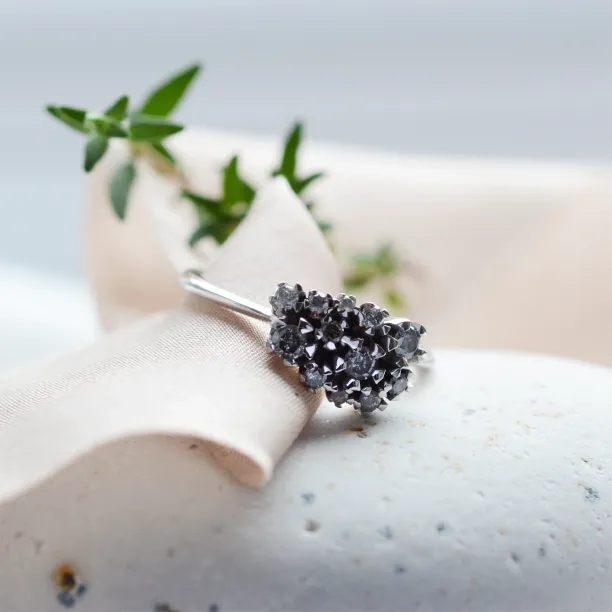 Gold cluster ring with salt and pepper diamonds SEVERINOS Image