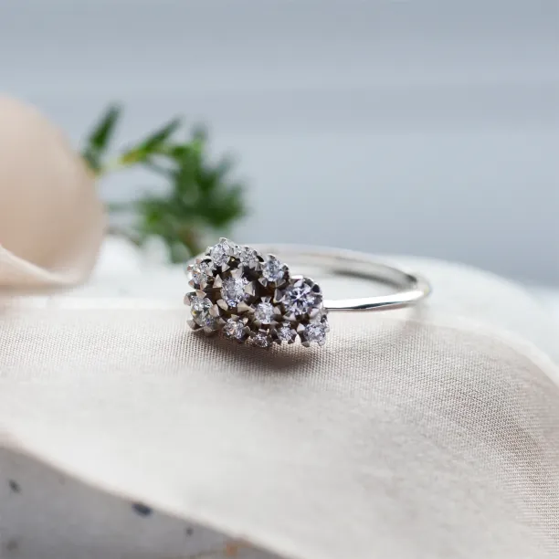 Unusual gold cluster ring with diamonds SEVERINO Image