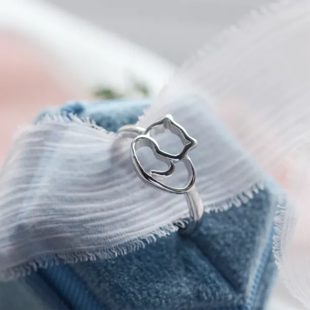 Gold cat ring PUSHEEN Image