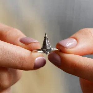 Unusual engagement ring with salt'n'pepper diamond KELLIS Thumbnail