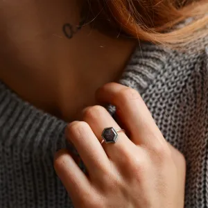 Vintage engagement ring with salt and pepper diamond CARRA Thumbnail