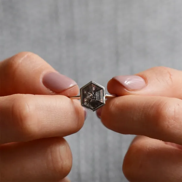 Vintage engagement ring with salt and pepper diamond CARRA Image