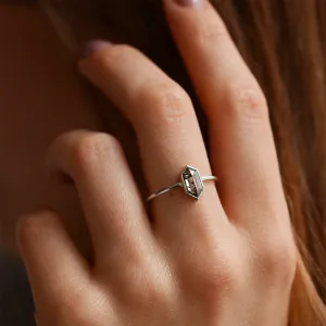 Minimalist engagement ring with salt'n'pepper diamond ELLIOT Thumbnail