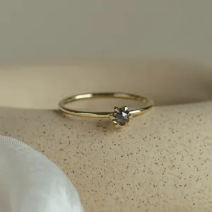 Minimalist salt and pepper diamond ring ELLAX Thumbnail