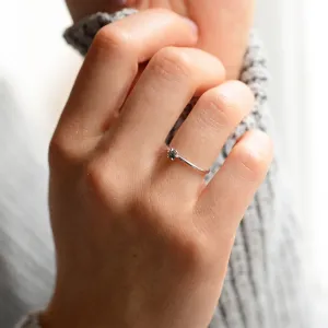 Minimalist salt and pepper diamond ring ELLAX Thumbnail