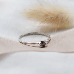 Minimalist salt and pepper diamond ring ELLAX Thumbnail