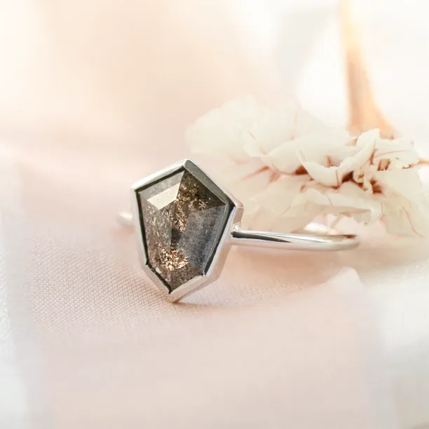 Gold ring with hexagon salt and pepper diamond CIARO Image