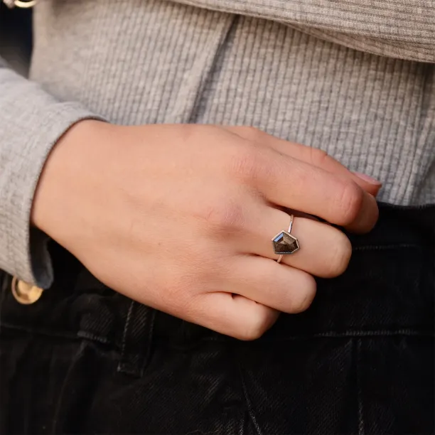 Gold ring with hexagon salt and pepper diamond CIARO Image