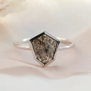 Gold ring with hexagon salt and pepper diamond CIARO Thumbnail