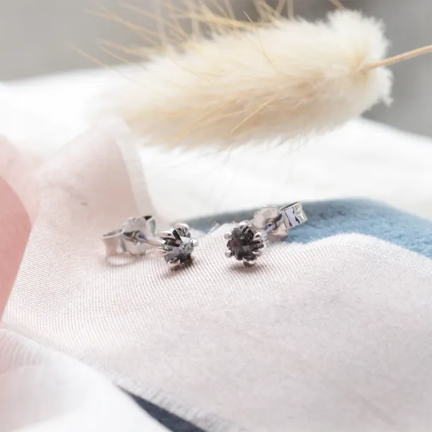 Stud earrings with hexagon salt and pepper diamonds STELLEX Image