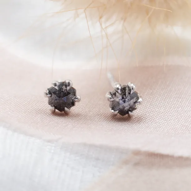 Stud earrings with hexagon salt and pepper diamonds STELLEX Image