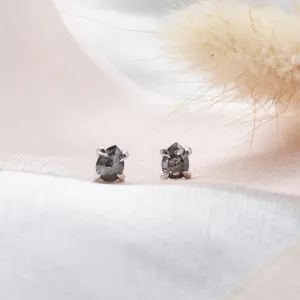 Gold minimalist earrings with salt and pepper diamonds STELLIE Thumbnail