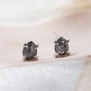 Gold minimalist earrings with salt and pepper diamonds STELLIE Thumbnail