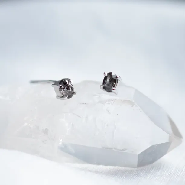 Basic salt and pepper diamond earrings STELLAR Image