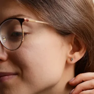 Minimalist salt and pepper diamonds earrings STELLA