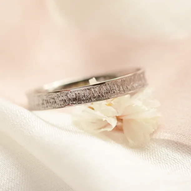 Original wedding bands with unusual relief ALBERO Image