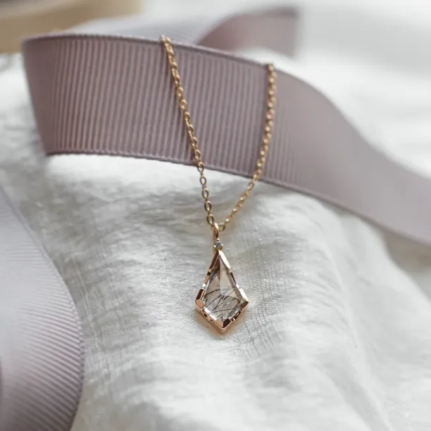 Rutilated quartz pendant with diamond MATTIAS Image