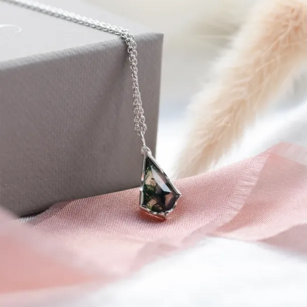 Moss agate pendant with diamond MATTIA Image