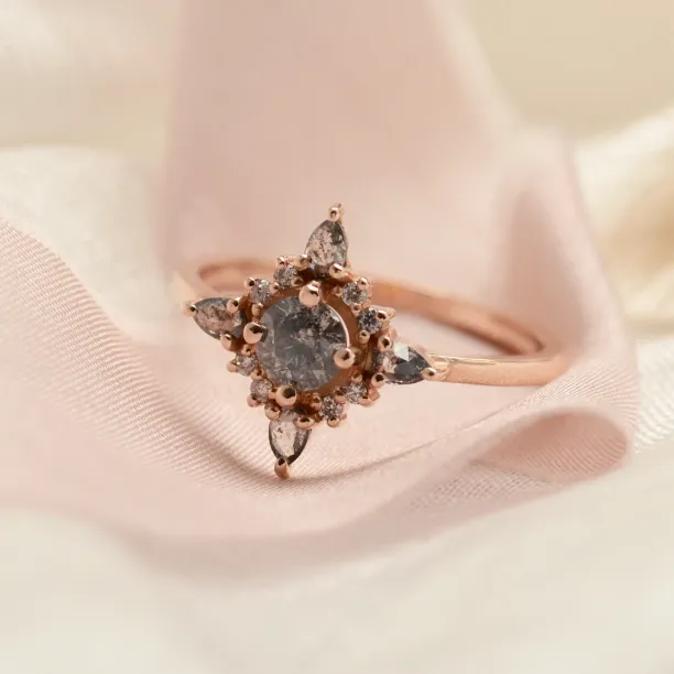 Unique cluster salt'n'pepper diamonds ring RAVENNA Image