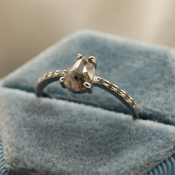 Gold engagement salt'n'pepper diamonds ring JACQUETTE  Image