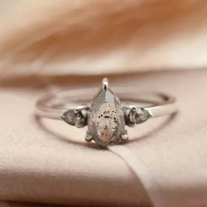 Gold pear salt'n'pepper diamonds ring JACOBELLA Thumbnail