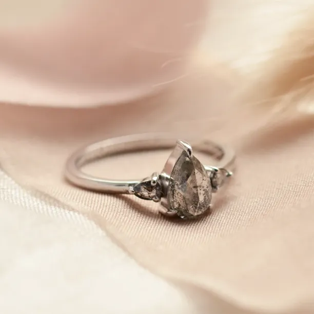 Gold pear salt'n'pepper diamonds ring JACOBELLA Image