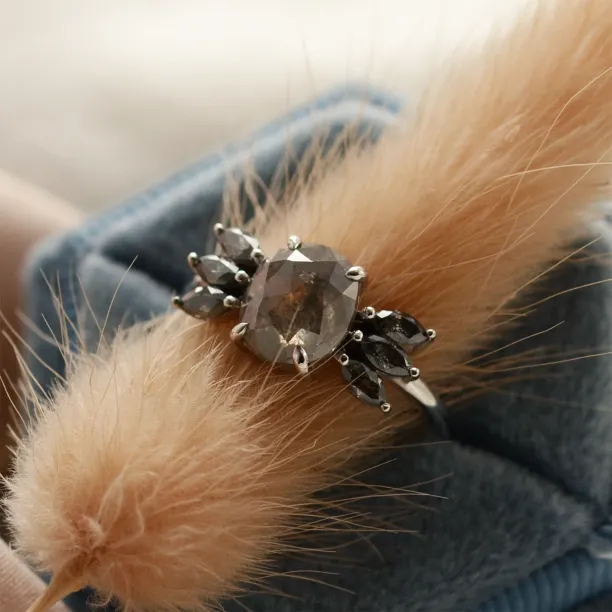 Original ring with salt'n'pepper diamonds GIUSTINA Image