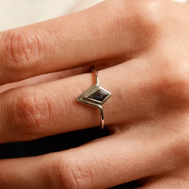 Non-traditional ring with kite salt'n'pepper diamond GIRALDA Image