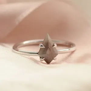 Minimalist ring with kite salt'n'pepper diamond GIUDITTA Thumbnail