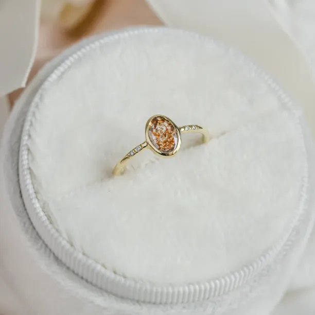 Gold ring with oval salt'n'pepper diamond FIORELLA Image