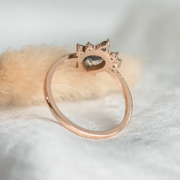 Gold cluster salt'n'pepper diamonds ring FILOMENA Image