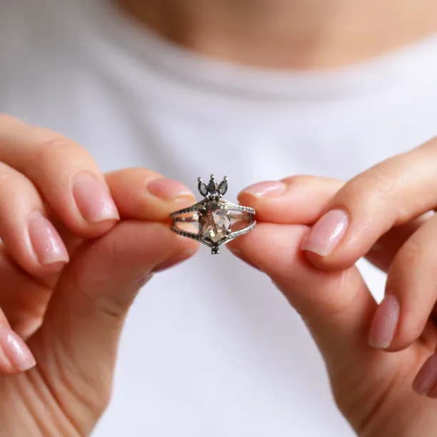 Salt and pepper diamonds in luxury ring RABBIT Image