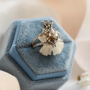 Salt and pepper diamonds in luxury ring RABBIT Thumbnail